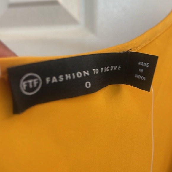 Fashion to Figure one shoulder maxi dress size 0/16 - Picture 7 of 7